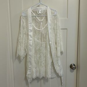 NWOT white lace lingerie set (robe and nightgown)
